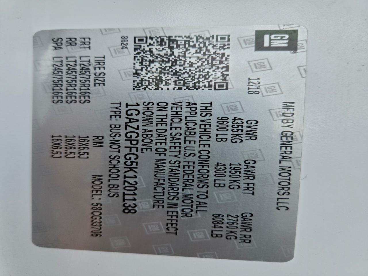 Chevrolet Express Lt Image 2