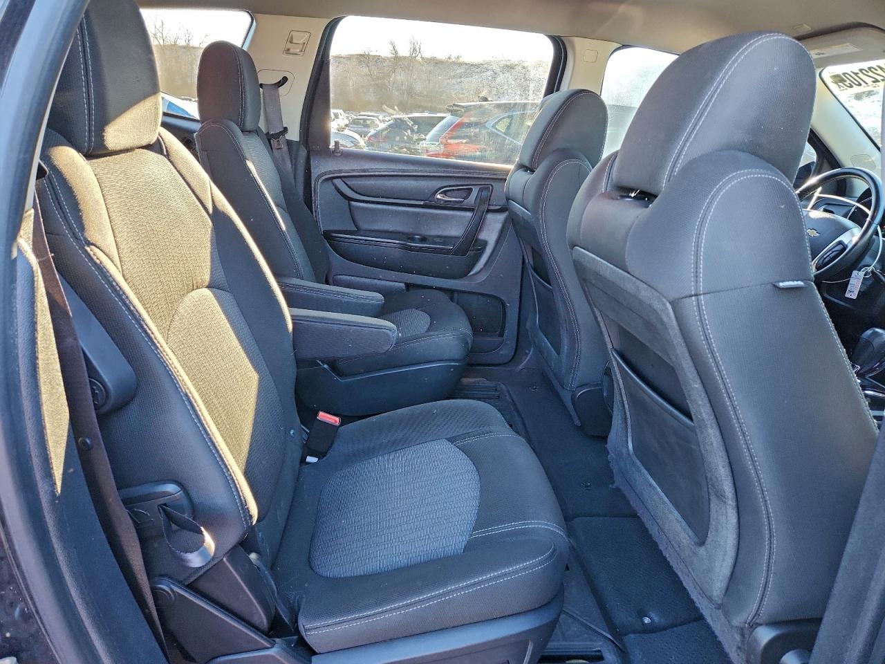 Chevrolet Traverse Lt Image 2