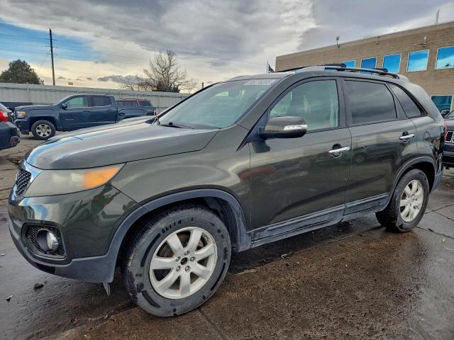  Salvage Kia Sorento