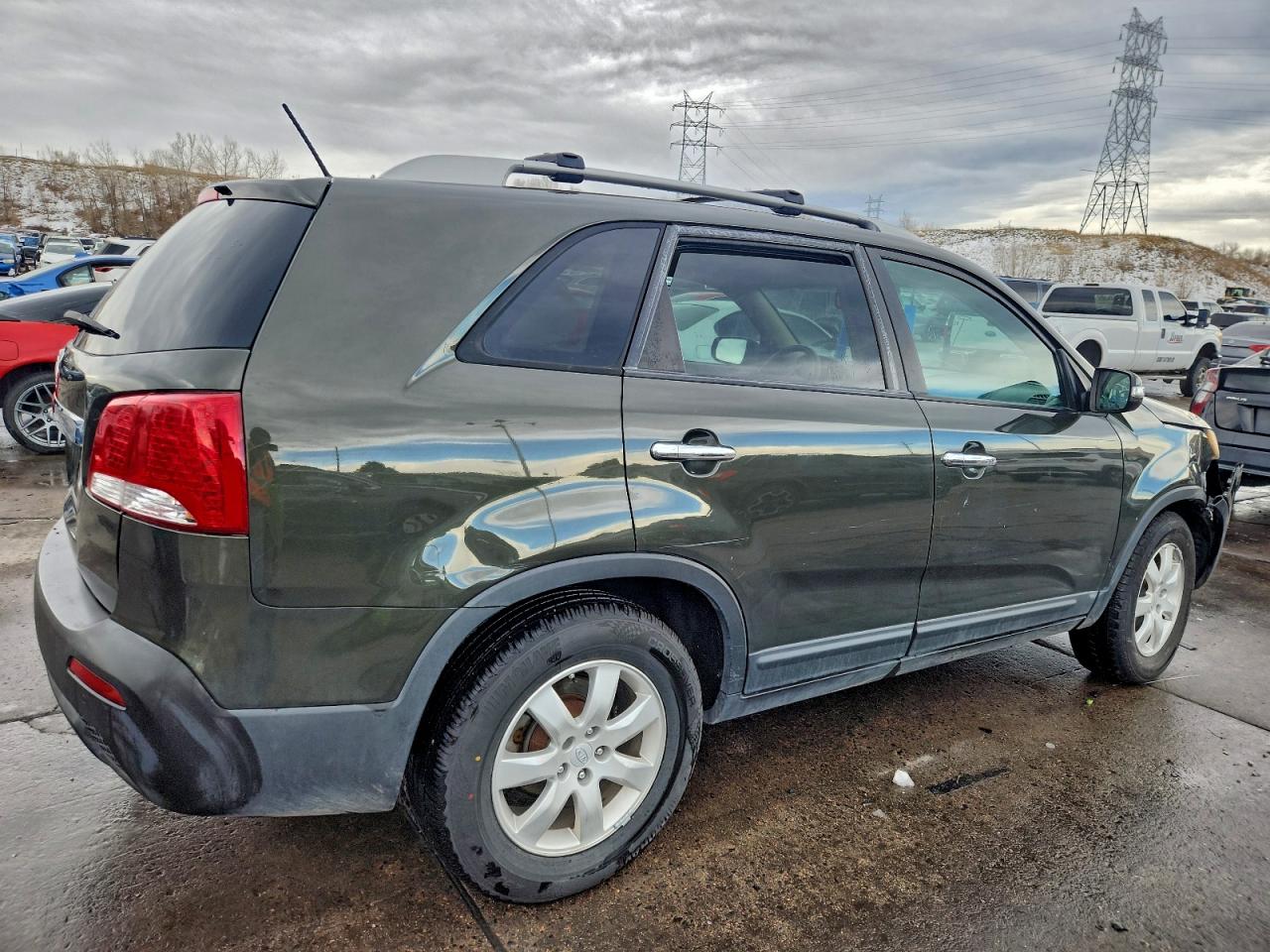 Kia Sorento Base Image 6