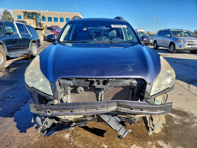 Subaru Outback 2.5i Limited Image 11