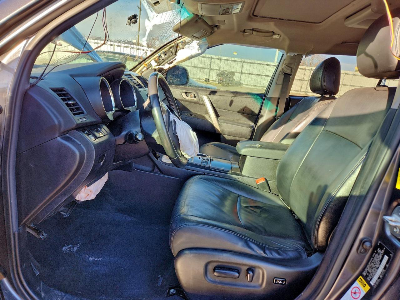 Toyota Highlander Se Image 13