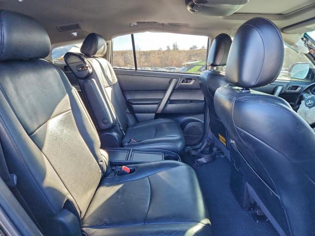 Toyota Highlander Se Image 7