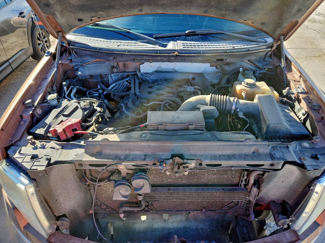 Ford F-150 Supercrew Image 6