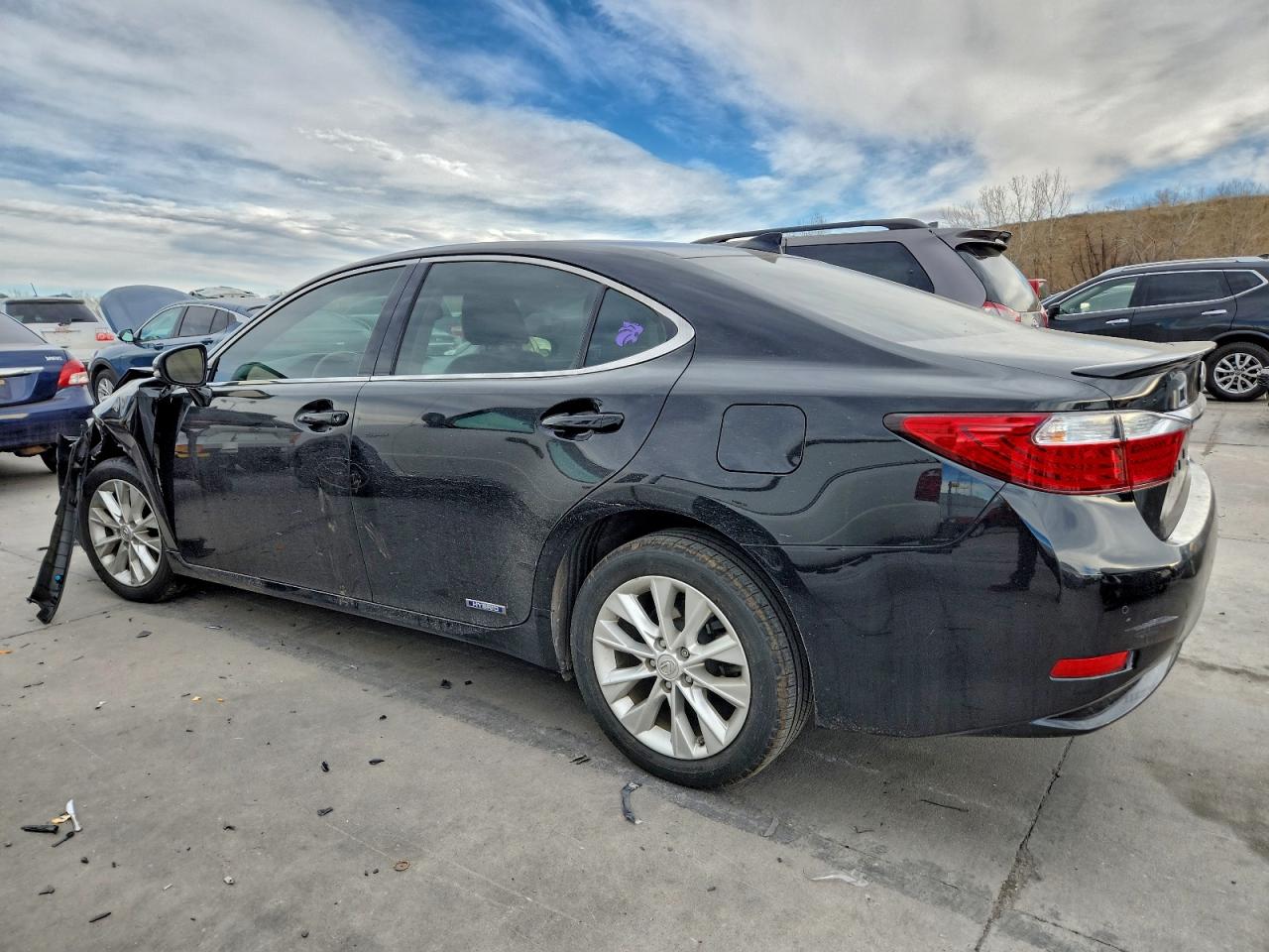 Lexus Es 300h Image 12