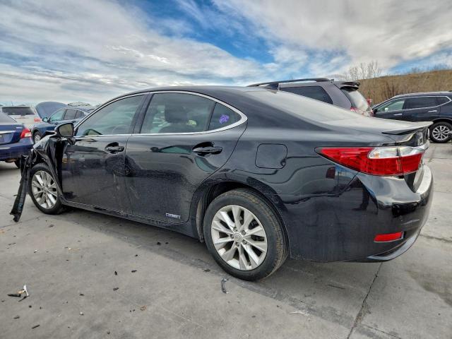 Lexus Es 300h Image 12