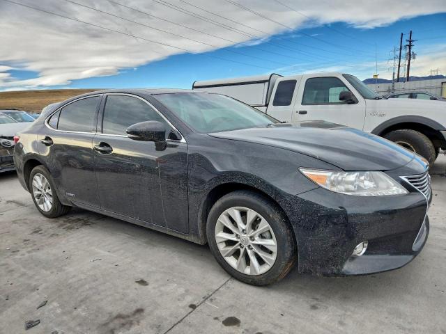 Lexus Es 300h Image 4