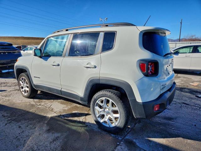 Jeep Renegade Latitude Image 10