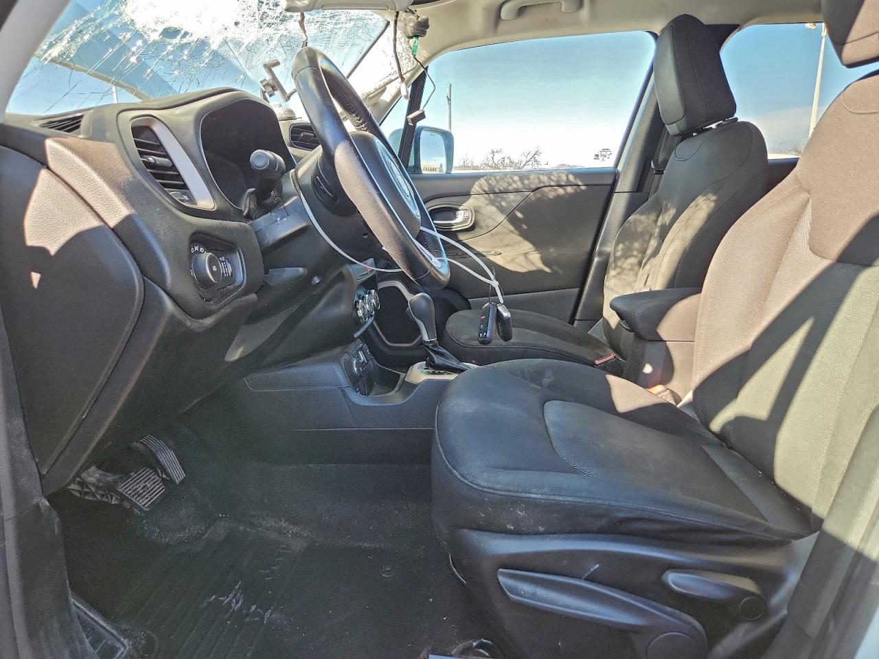 Jeep Renegade Latitude Image 5