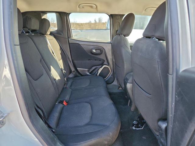 Jeep Renegade Latitude Image 7