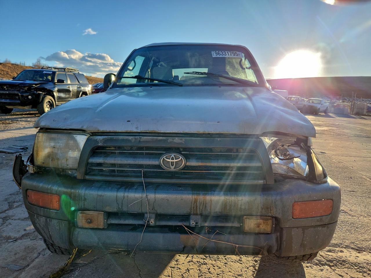 Toyota 4Runner Sr5 Image 9