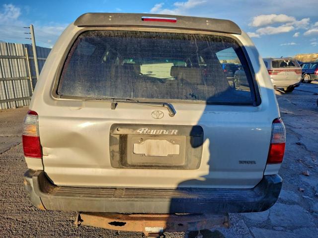 Toyota 4Runner Sr5 Image 2