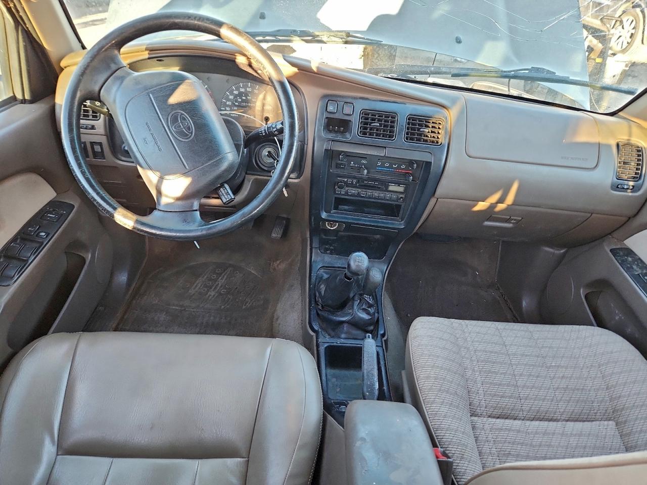 Toyota 4Runner Sr5 Image 6