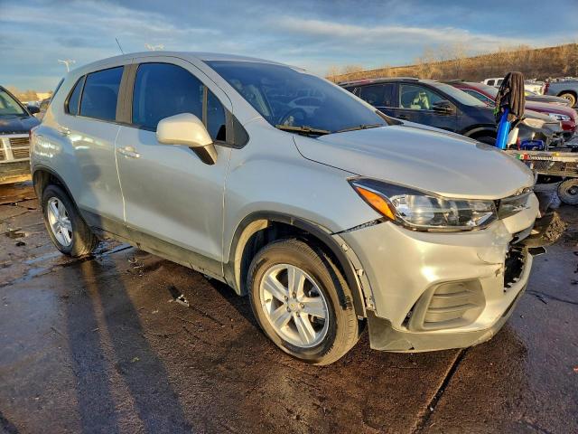 Chevrolet Trax Ls Image 6