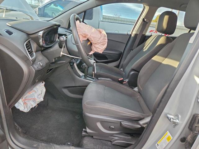 Chevrolet Trax Ls Image 9