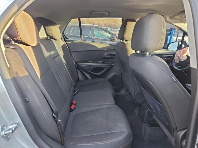 Chevrolet Trax Ls Image 7