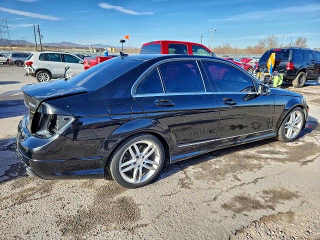 Mercedes-Benz C-Class 300 4matic Image 2