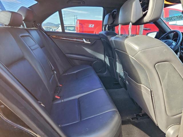 Mercedes-Benz C-Class 300 4matic Image 10
