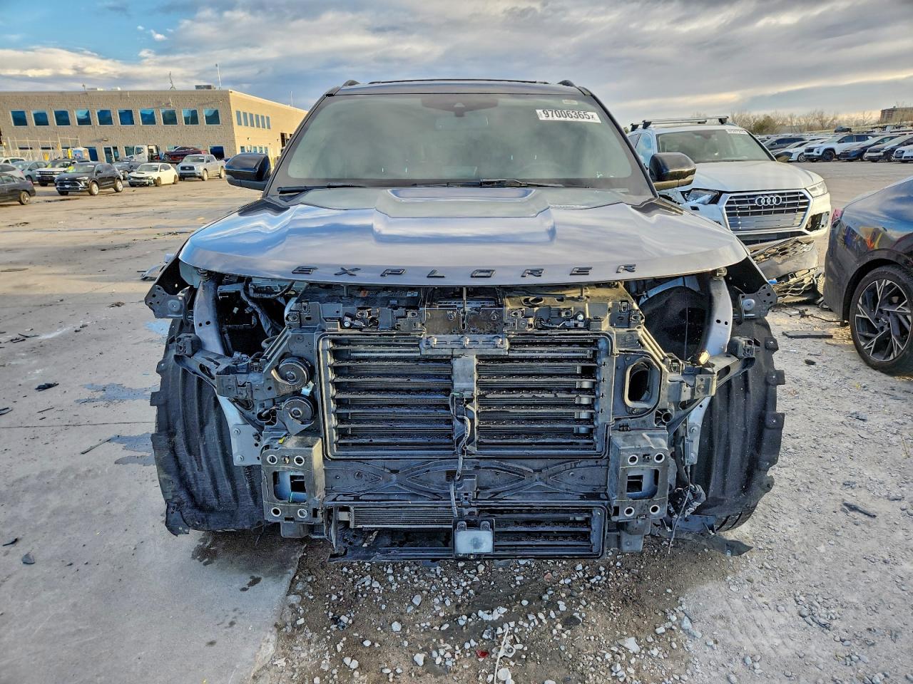 Ford Explorer St Image 9