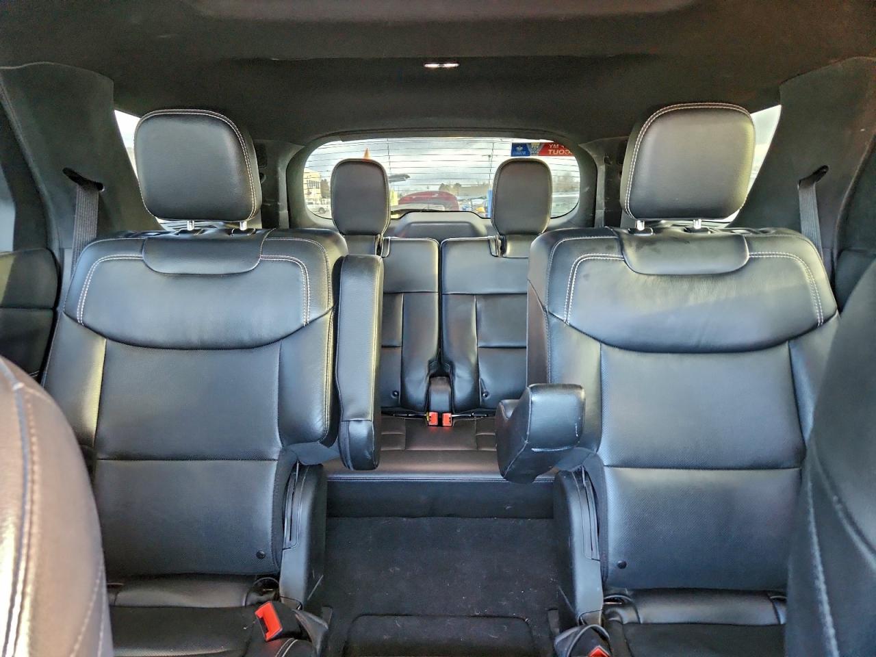 Ford Explorer St Image 10