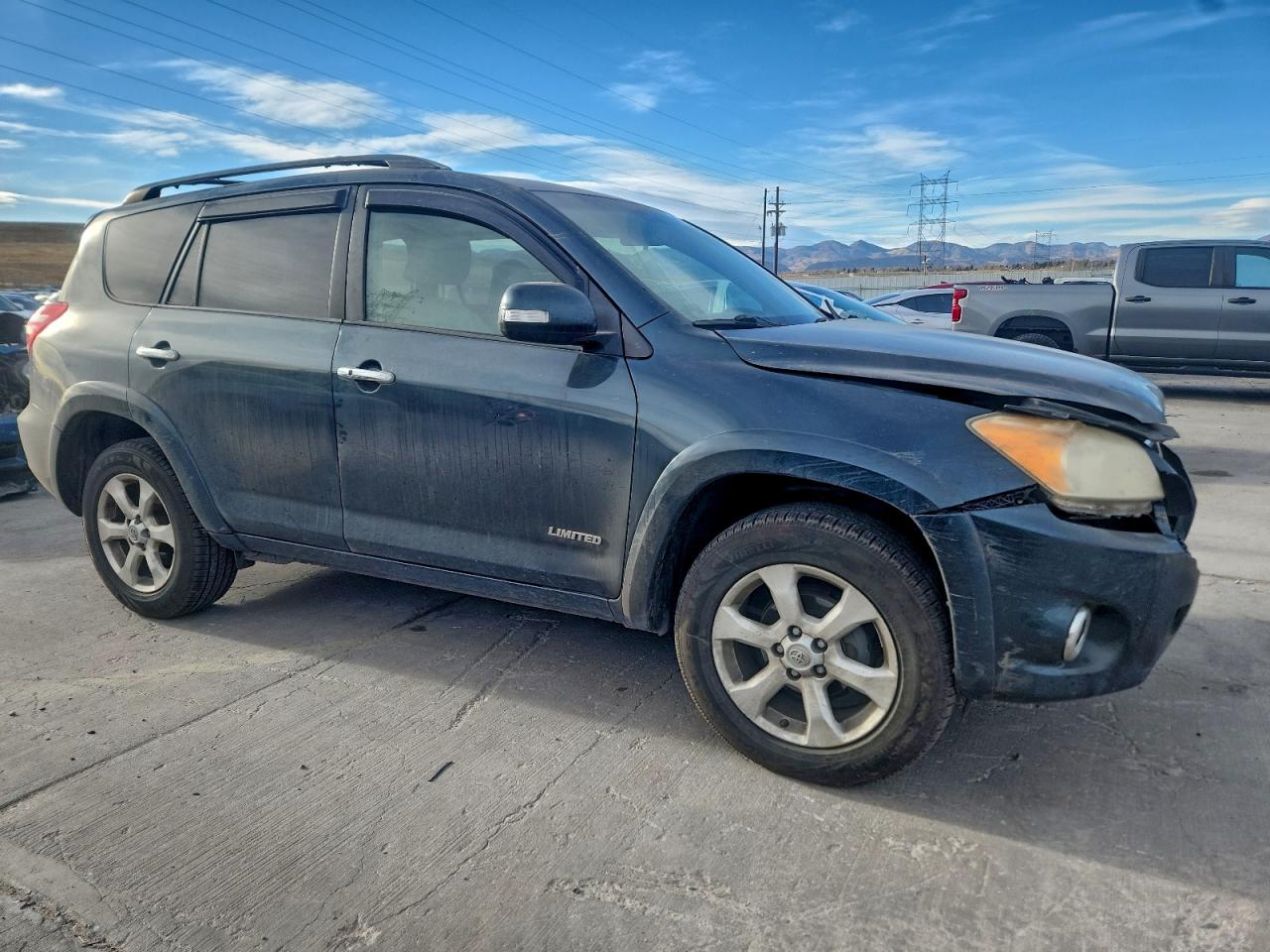 Toyota RAV4 Limited Image 6