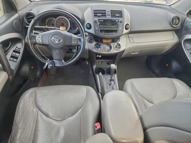 Toyota RAV4 Limited Image 7