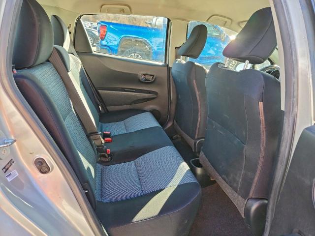 Toyota Yaris Image 12