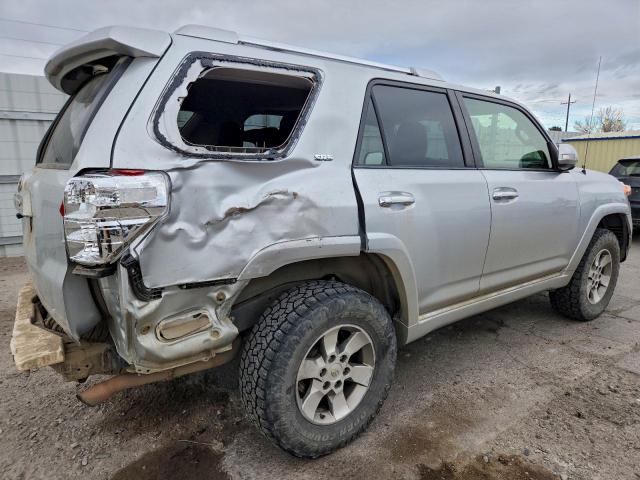 Toyota 4Runner Sr5 Image 6