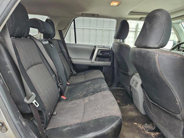 Toyota 4Runner Sr5 Image 11