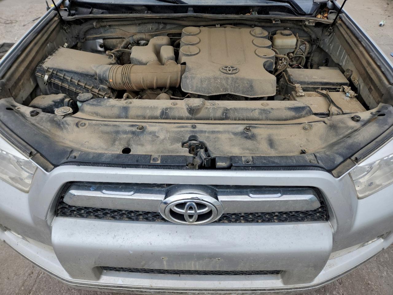 Toyota 4Runner Sr5 Image 2
