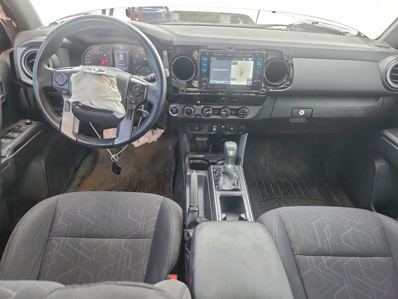 Toyota Tacoma Double Cab Image 10