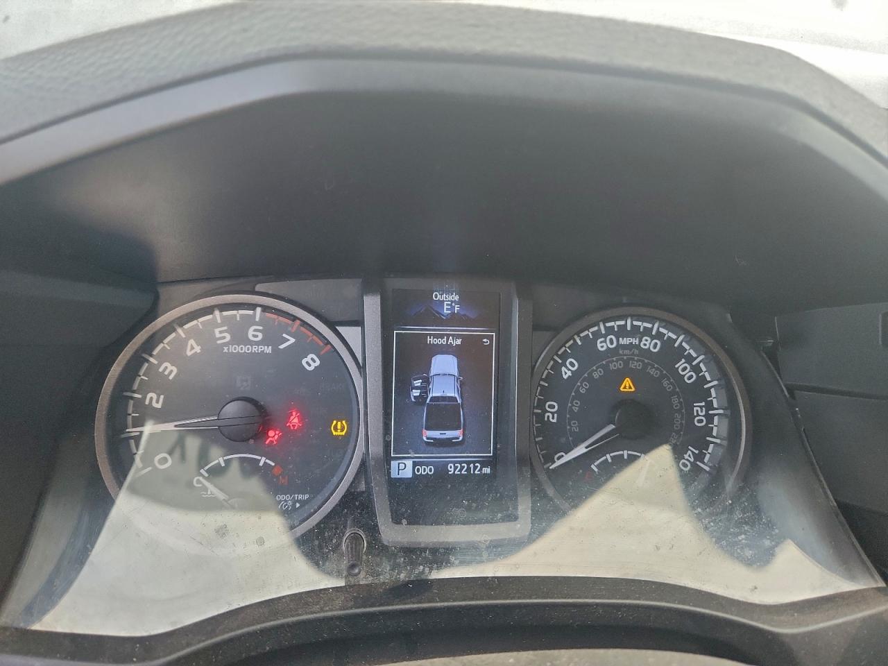 Toyota Tacoma Double Cab Image 8