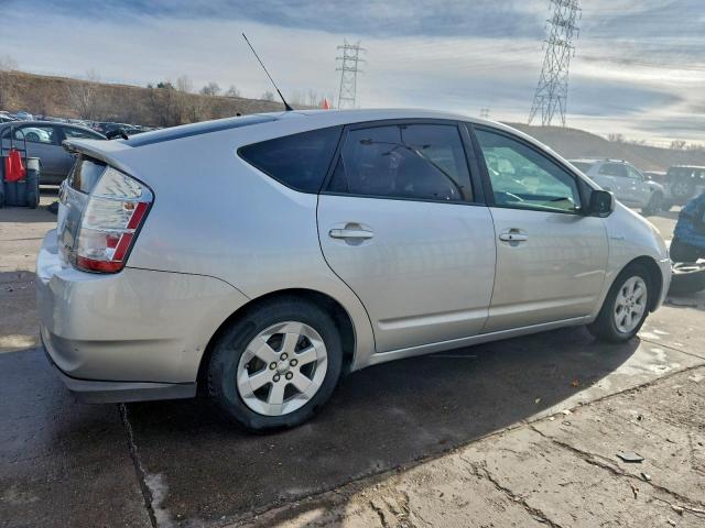 Toyota Prius Image 4