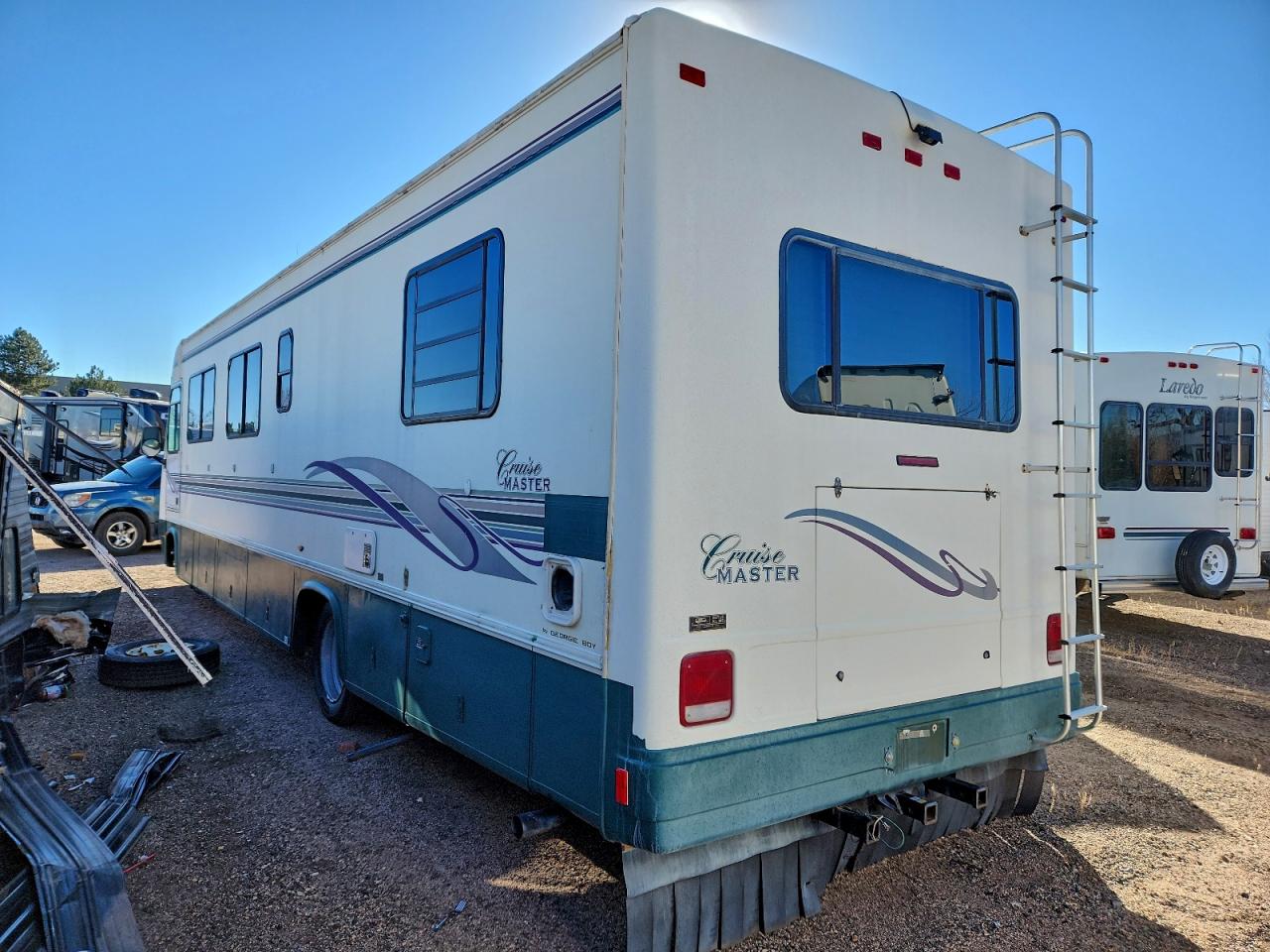 Chevrolet P30 Image 3