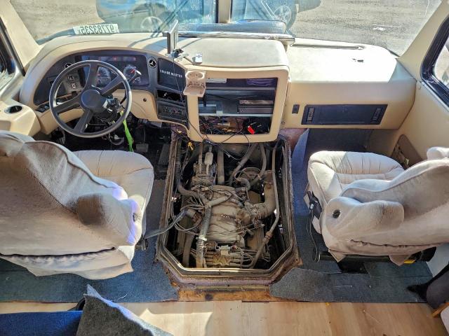 Chevrolet P30 Image 6