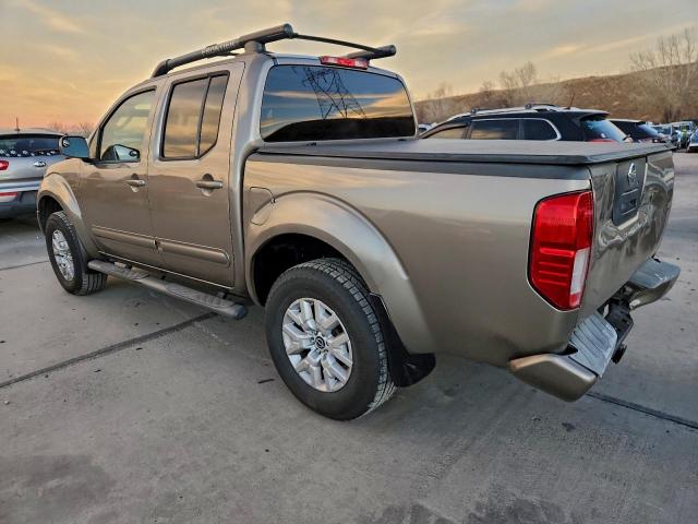 Nissan Frontier Crew Cab Le Image 2