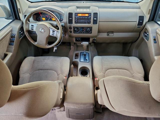 Nissan Frontier Crew Cab Le Image 11