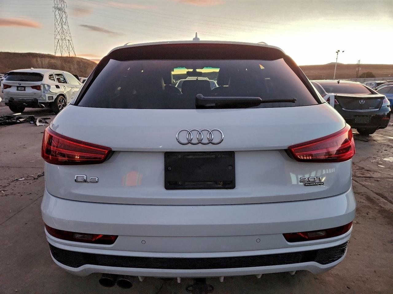 Audi Q3 Prestige Image 12