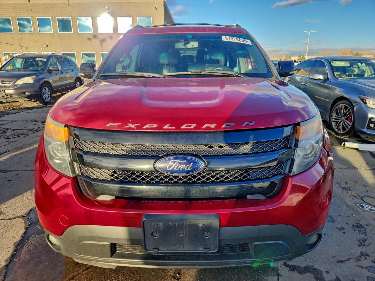 Ford Explorer Sport Image 8