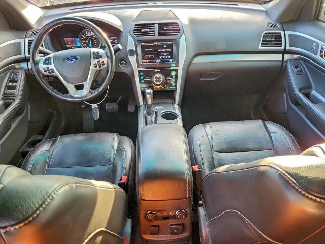 Ford Explorer Sport Image 12