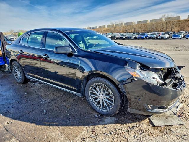 Lincoln MKS Image 12