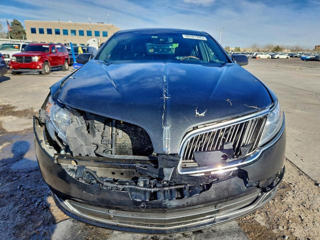 Lincoln MKS Image 4