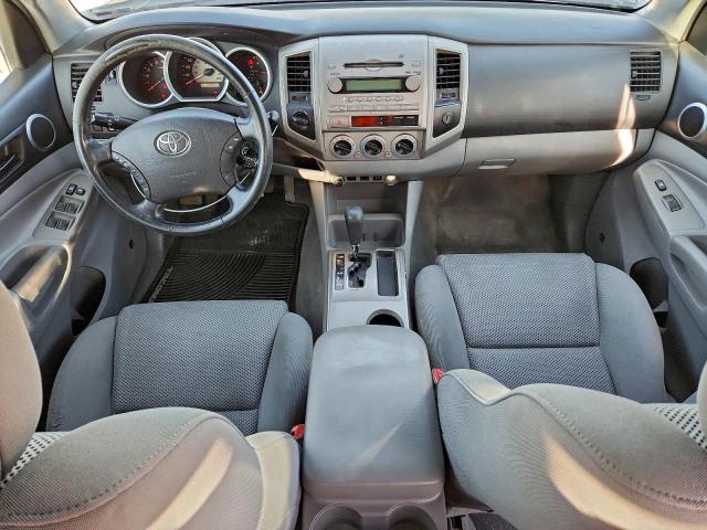 Toyota Tacoma Double Cab Image 6