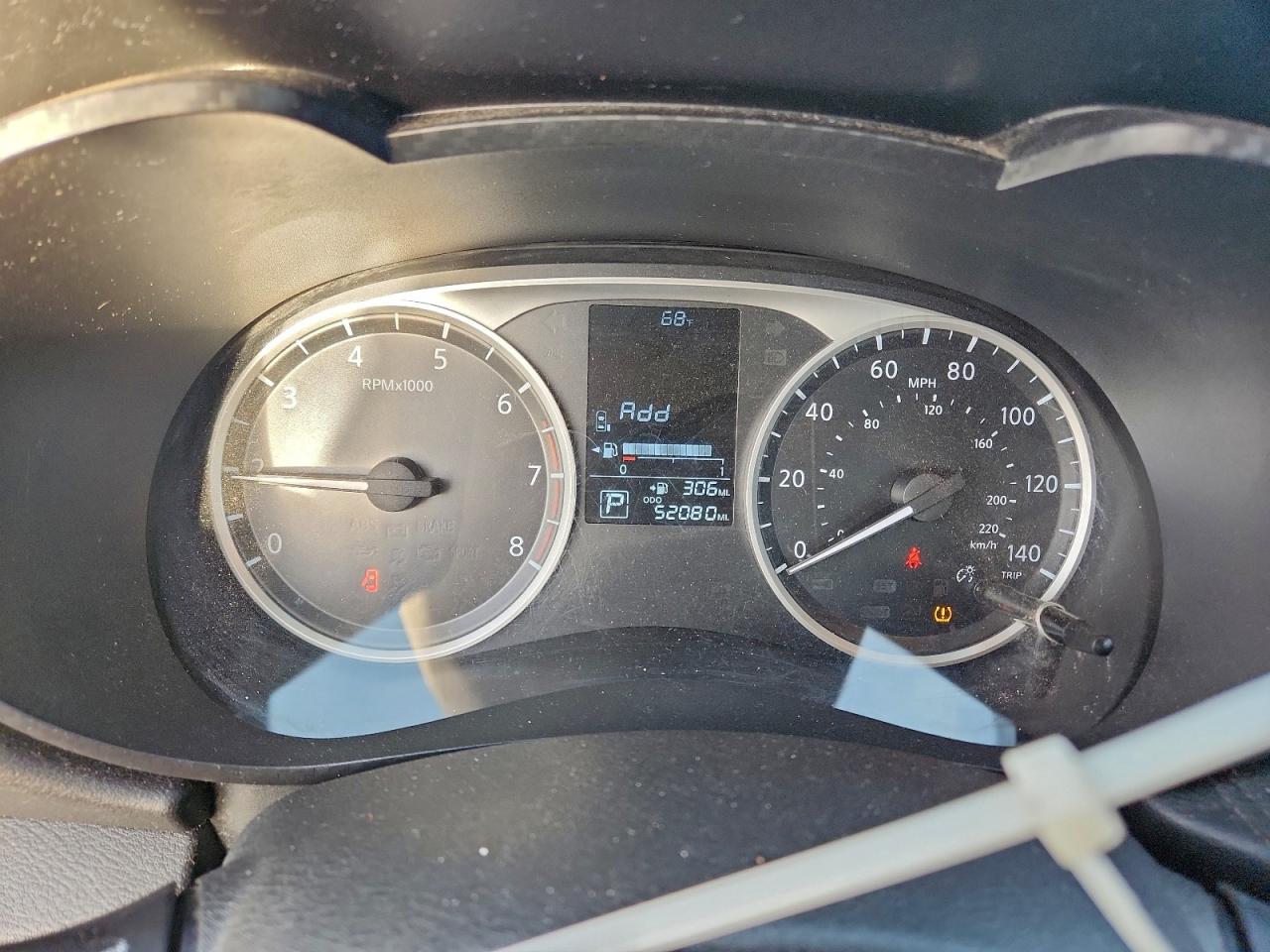 Nissan Versa S Image 9