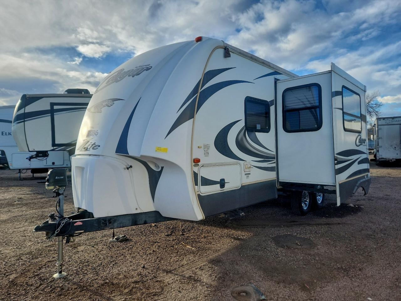 Keystone Trailer Image 8