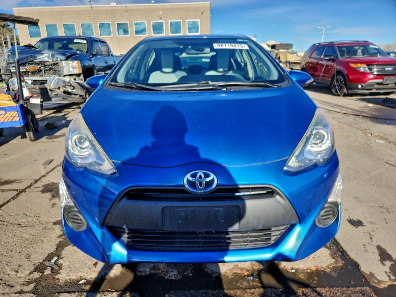 Toyota Prius Image 12