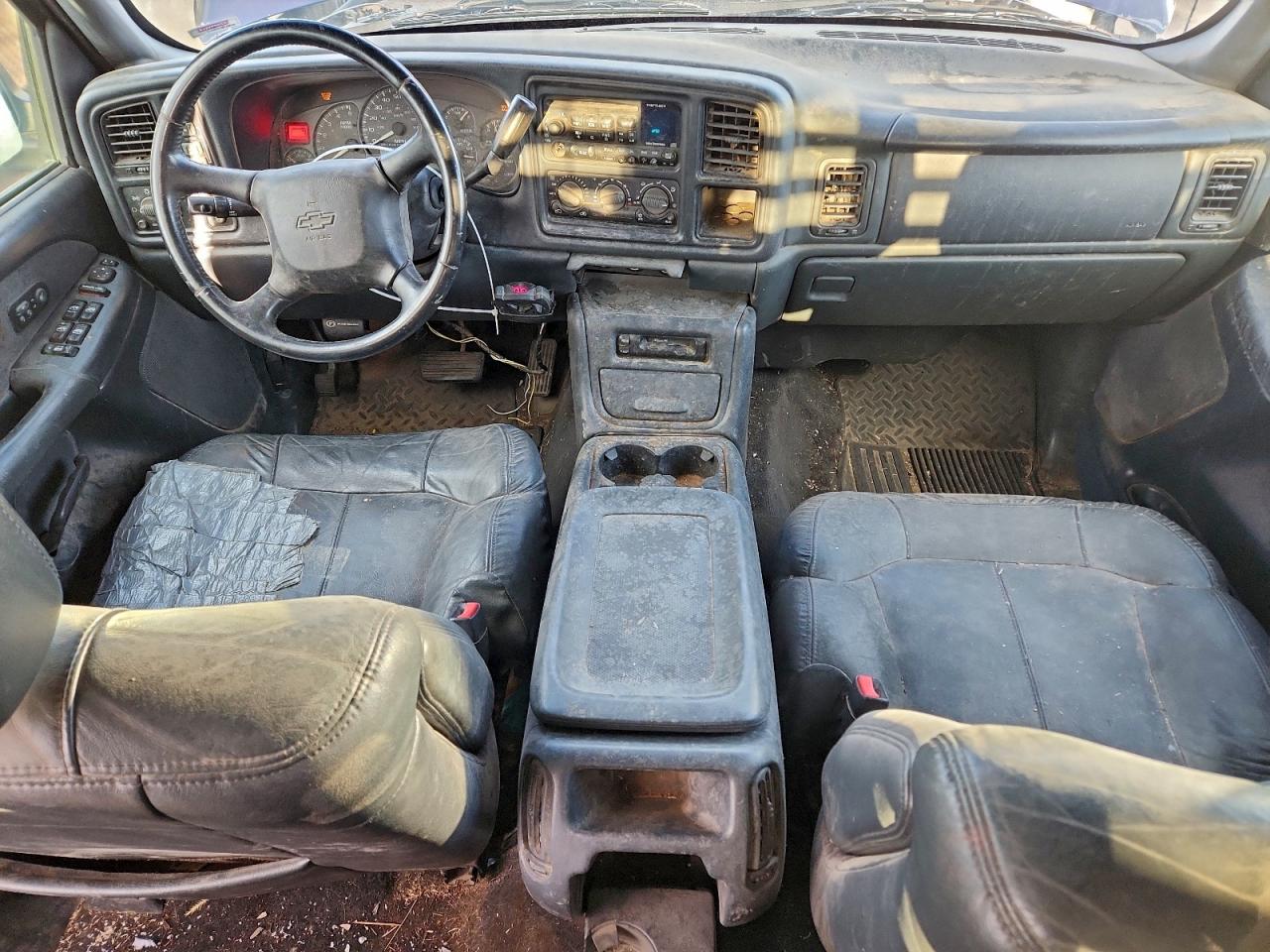 Chevrolet Silverado K2500 Heavy Duty Image 8