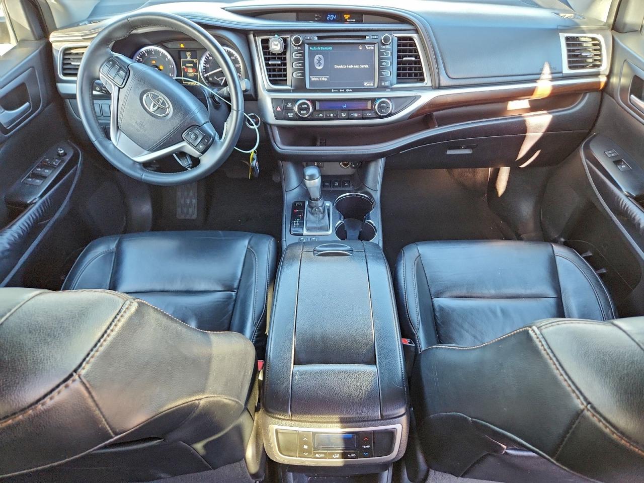 Toyota Highlander Xle Image 9