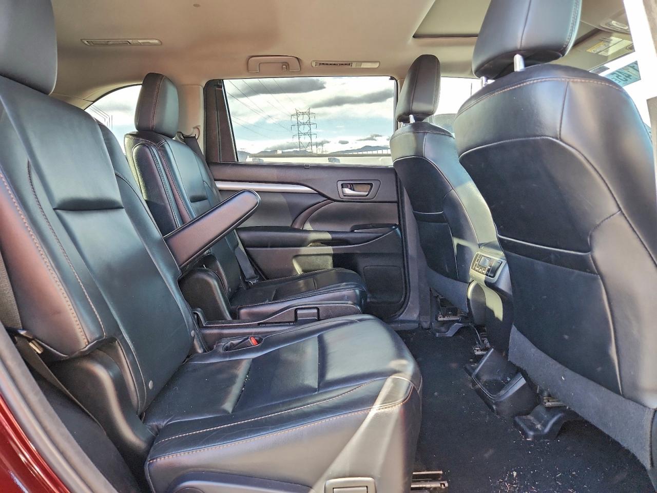 Toyota Highlander Xle Image 11
