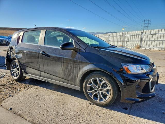 Chevrolet Sonic Lt Image 3